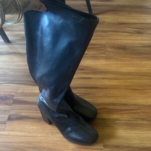 Steve Madden Black Heeled Boots